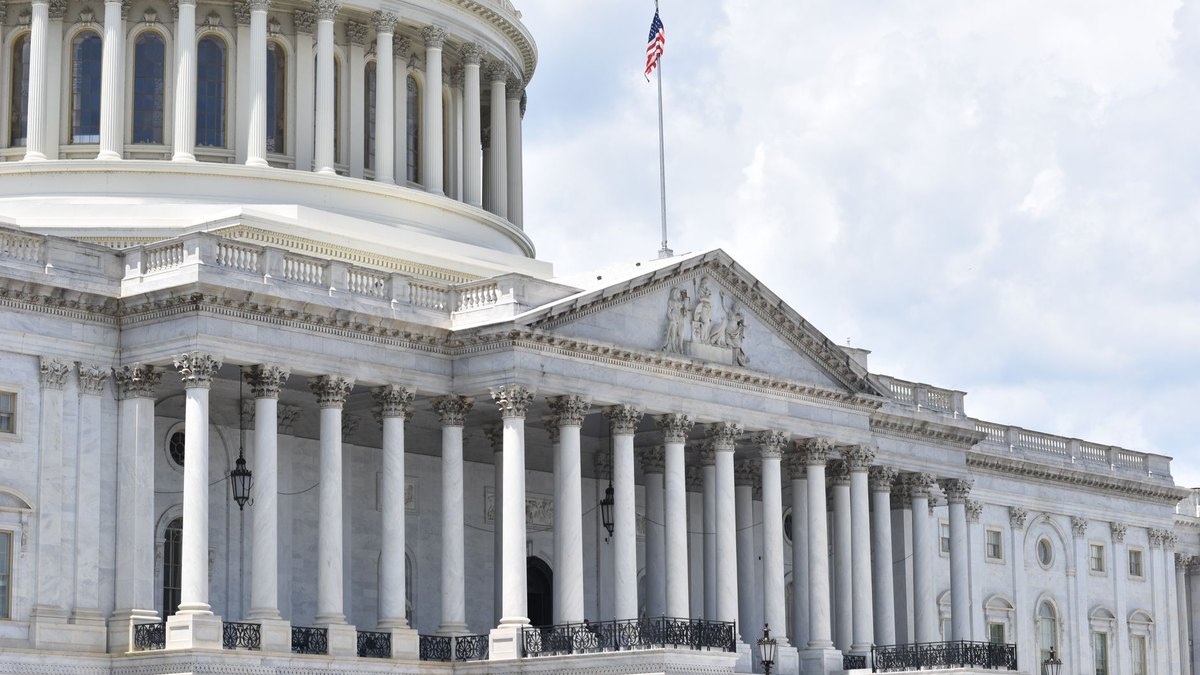 Explaining a Model to a Regulator: The Ratings-Agency Problem
